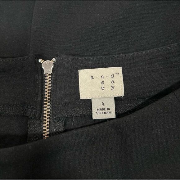 A New Day Black mini Skirt pencil skirt with slit in back size 4 soft business - Picture 4 of 5